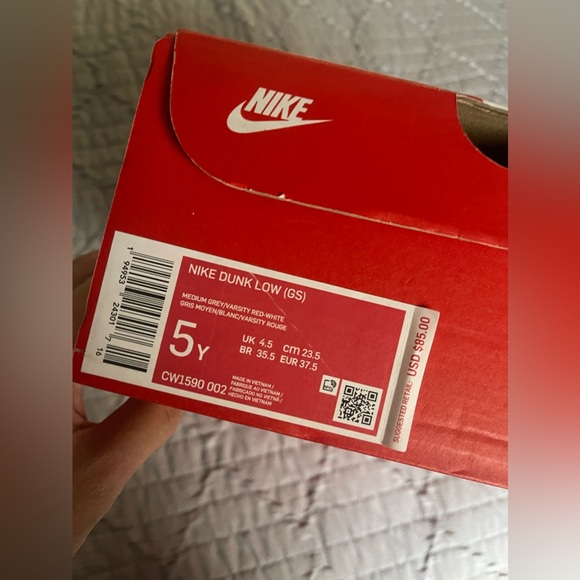 UNLV GRADE SCHOOL DUNKS *pre owned* No box - Picture 5 of 5